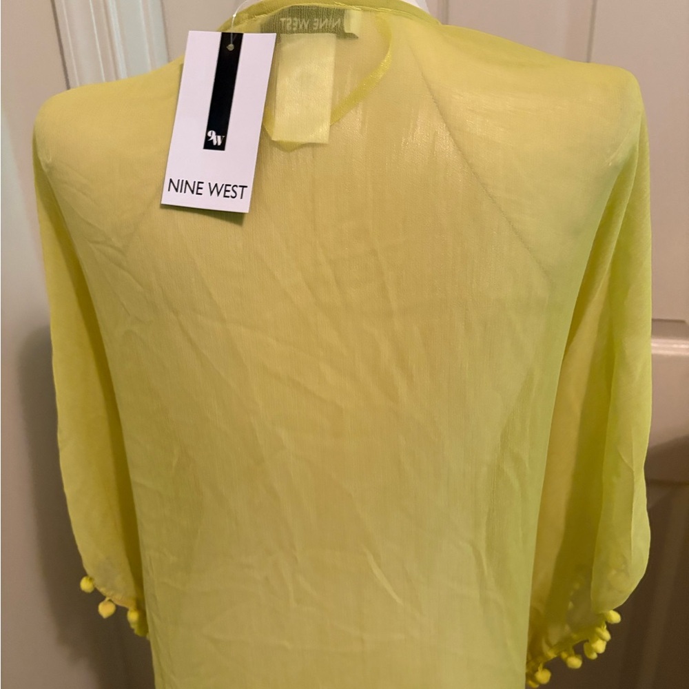 Nine West one size NWT $36 lime Sheer Kimono with Pom Pom Trim fun beach cover - Picture 8 of 11
